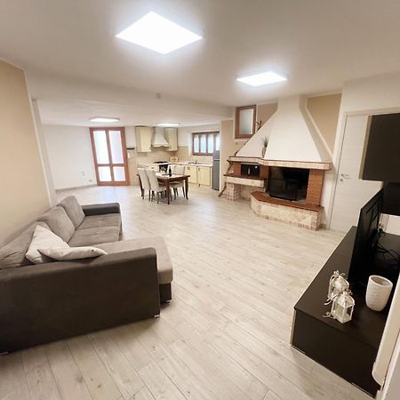 Grazia'S Apartment Сассари Экстерьер фото